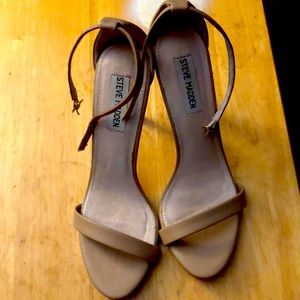 Steve Madden size 8.5 M Tan high heels
